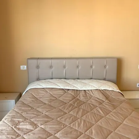 Apartment Cosy 2 Bedroom For *